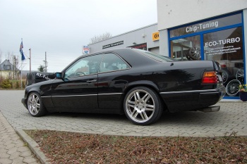 Brabus 18" mit 225/35-18, Tieferlegung